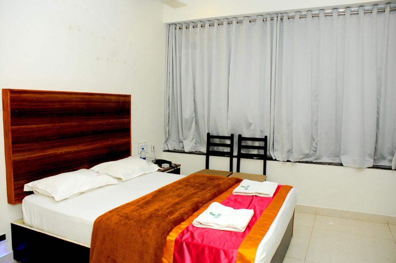 Hotel Rathna Park Perambalur Esterno foto